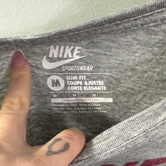 Nike tshirt - Picture 3 of 3